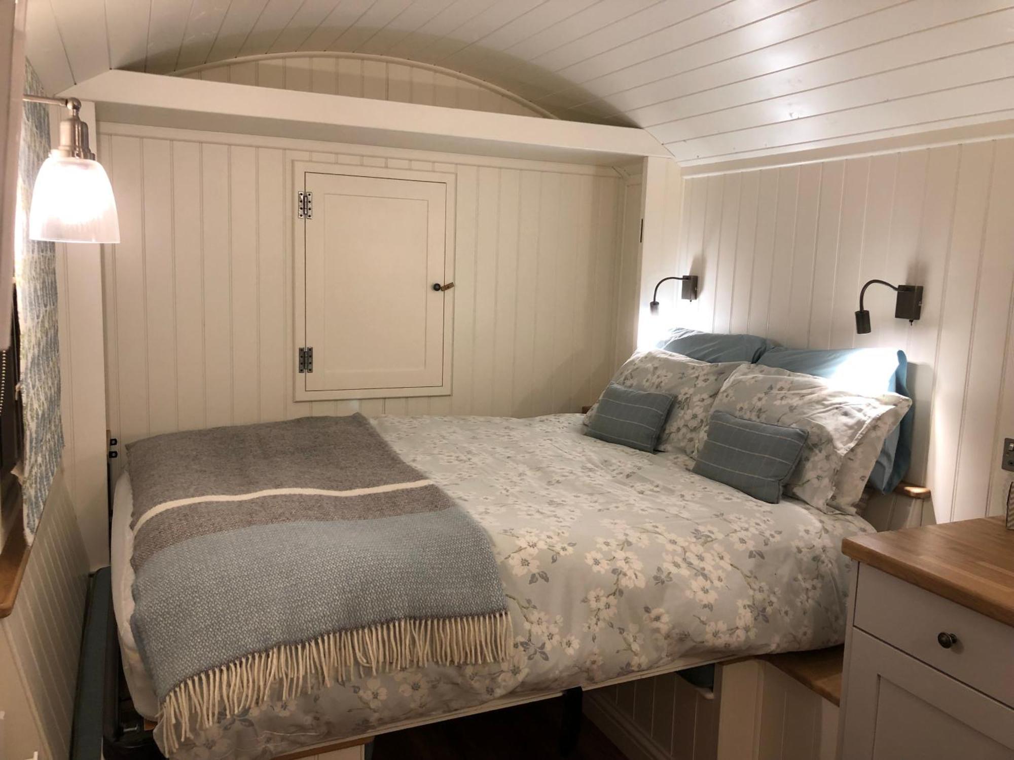 Green Valley, Cotswold Stay With Hamper Cheltenham Luaran gambar