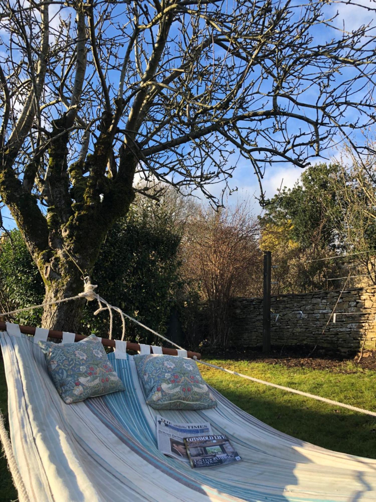 Green Valley, Cotswold Stay With Hamper Cheltenham Luaran gambar